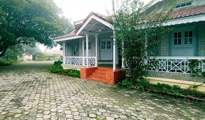 Hotelli Bruton Resorts