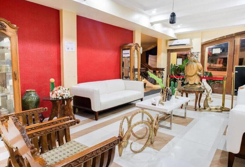 Hotell Capital O 460 World Palace