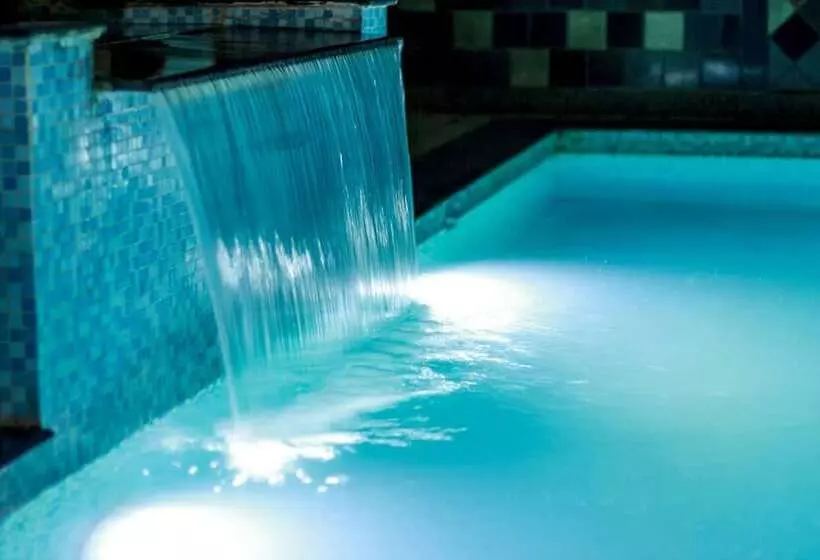 Hotelli La Fortuna Resort And Spa