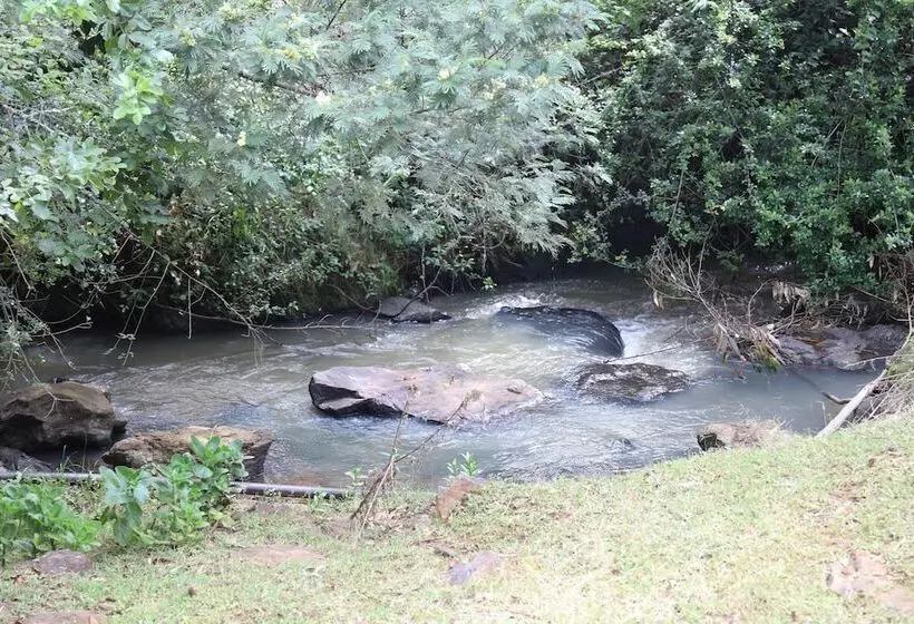 هتل Lake Olbolosat Resort Park Lodge