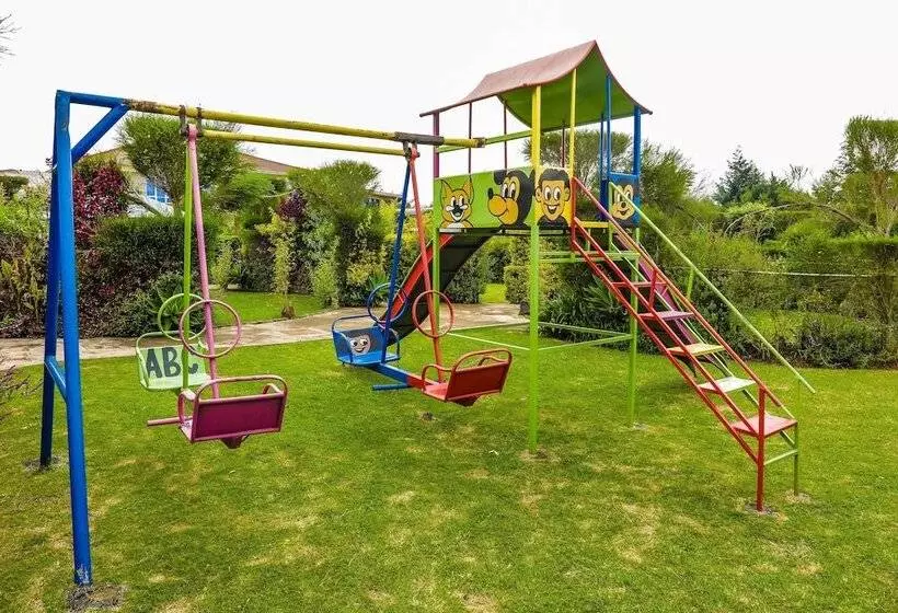 هتل Lake Olbolosat Resort Park Lodge