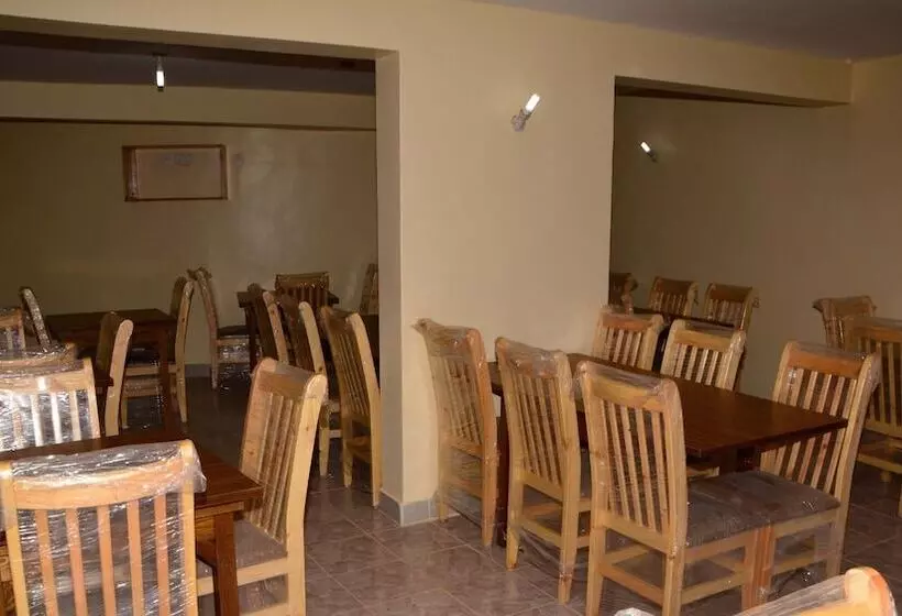 هتل Lake Olbolosat Resort Park Lodge