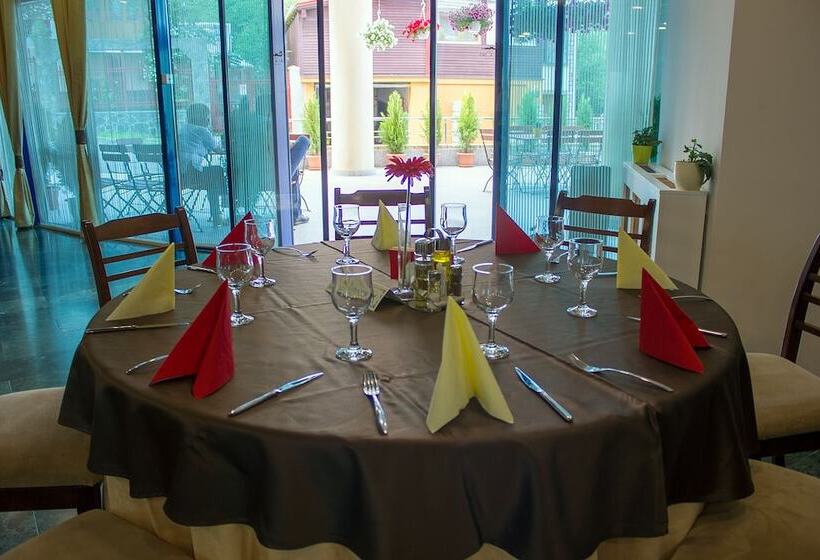 酒店 Pensiunea Alpin Predeal