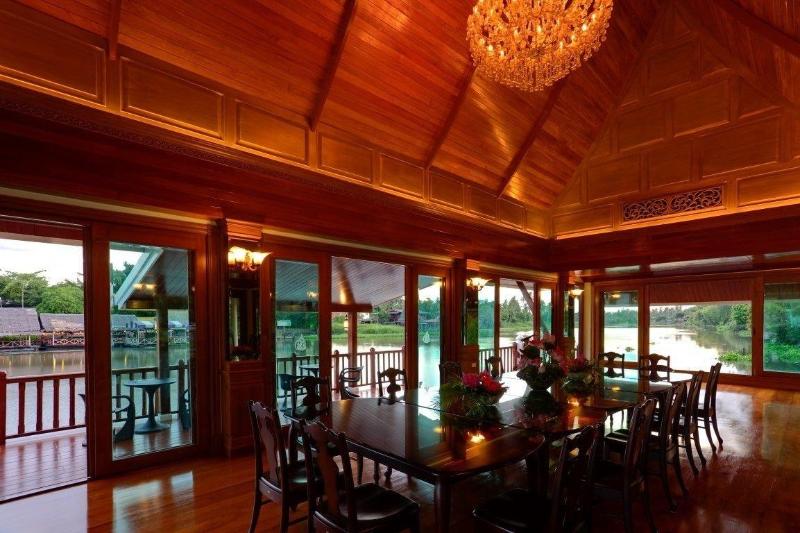 Hotel Rk Riverside Resort & Spa