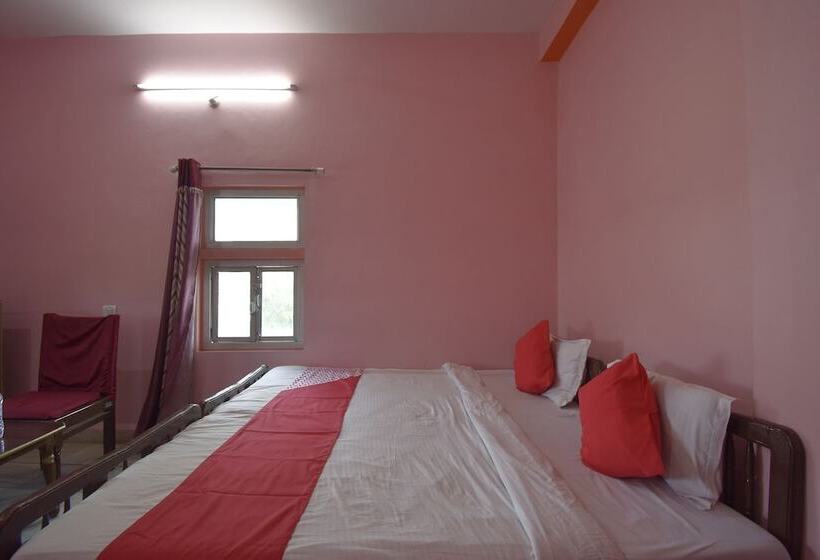 ホテル Sun N Star By Oyo Rooms