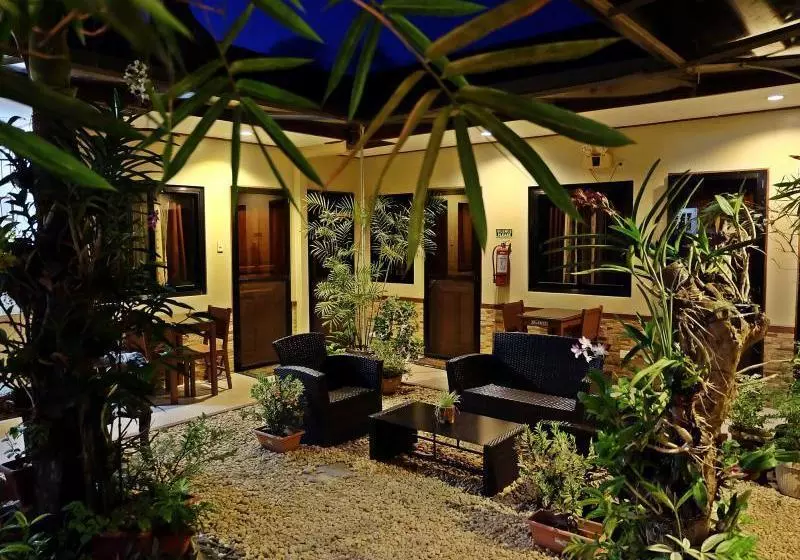 ホテル Tenzai Pension House