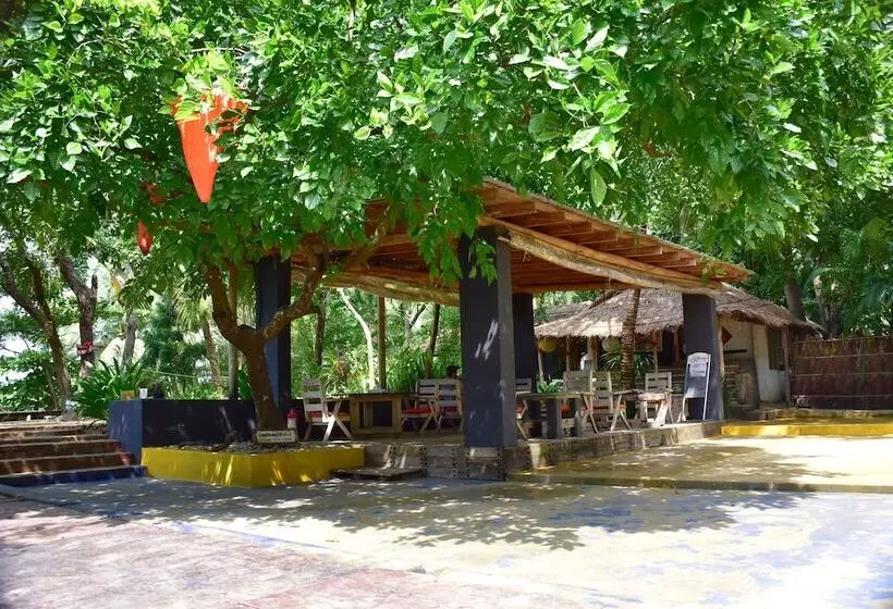 Mermaid Beach Resort