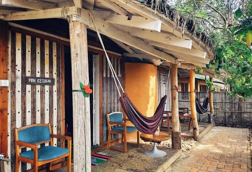 Mermaid Beach Resort