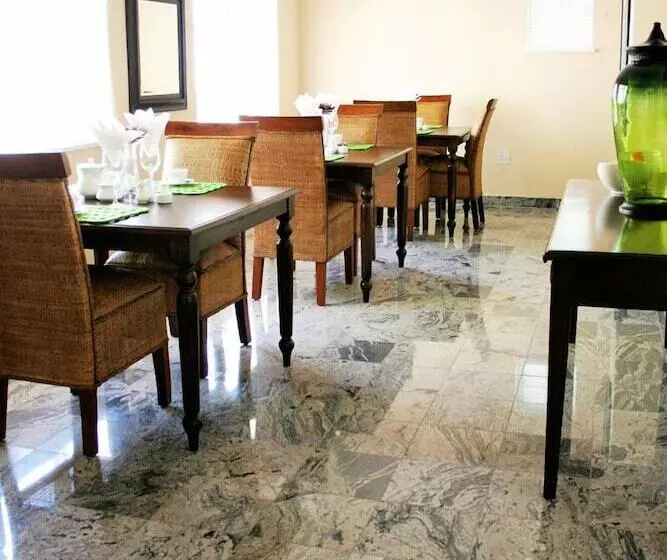 The Whitehouse Bed And Breakfast