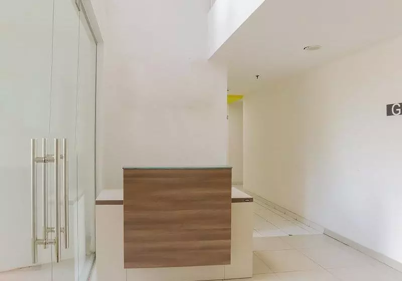 Hotelli Aeropolis Apartment By Oyo Rooms