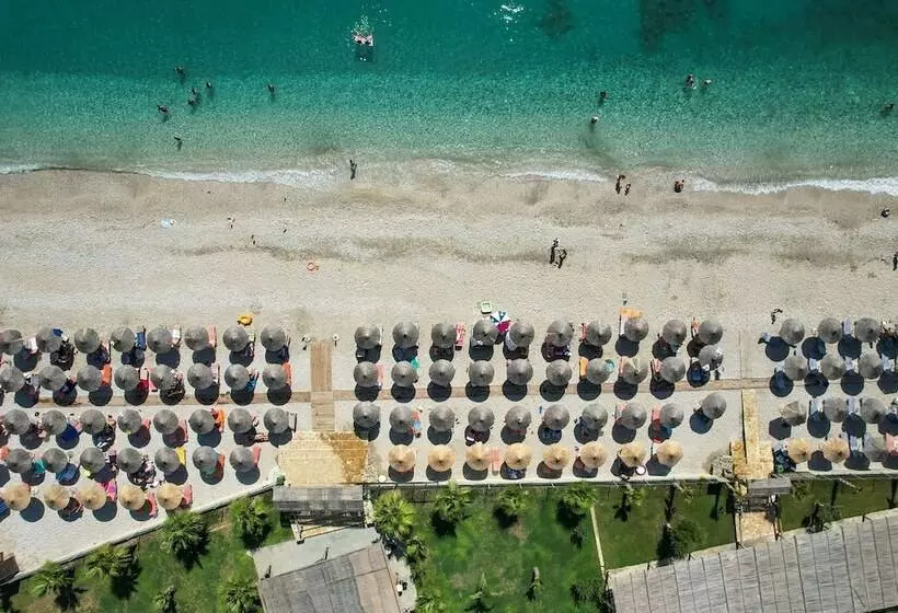 ホテル Bunec Beach Resort