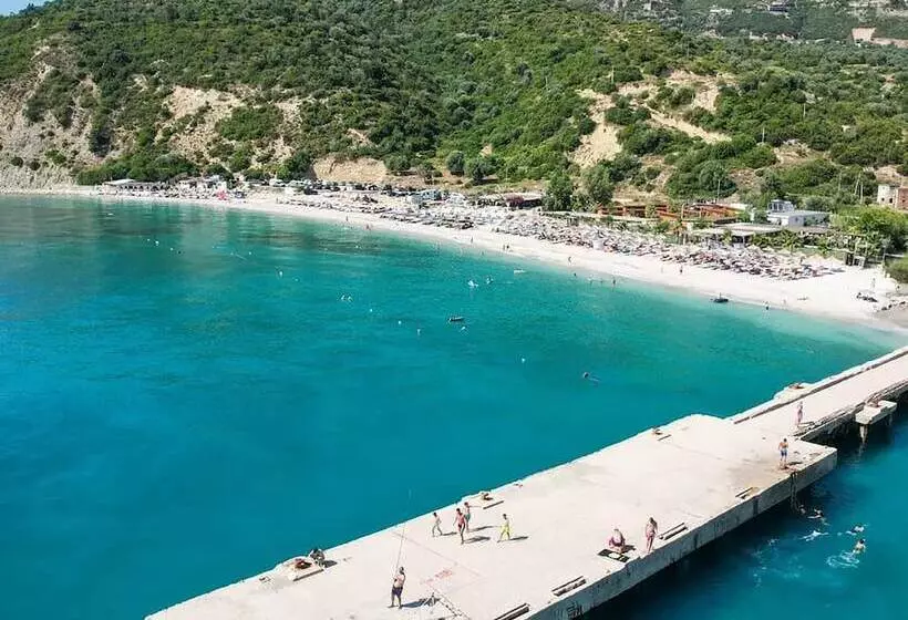 ホテル Bunec Beach Resort