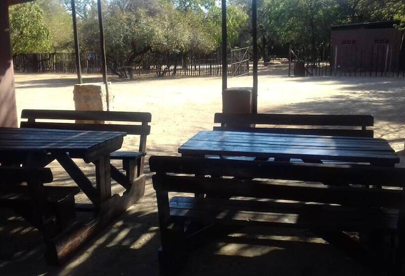 هتل Phokoje Bush Lodge