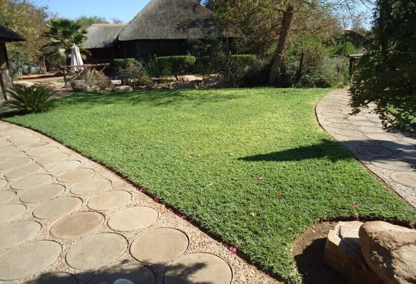 هتل Phokoje Bush Lodge