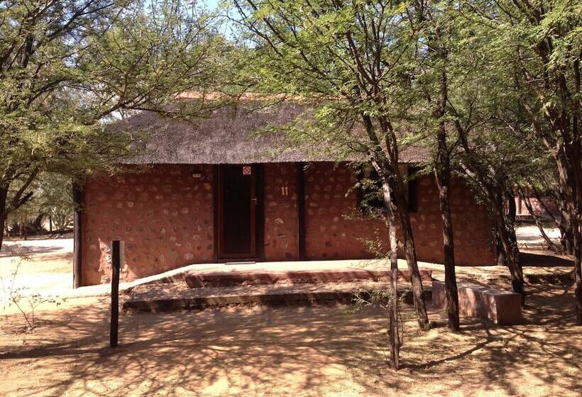 هتل Phokoje Bush Lodge