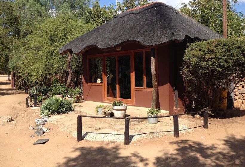 هتل Phokoje Bush Lodge