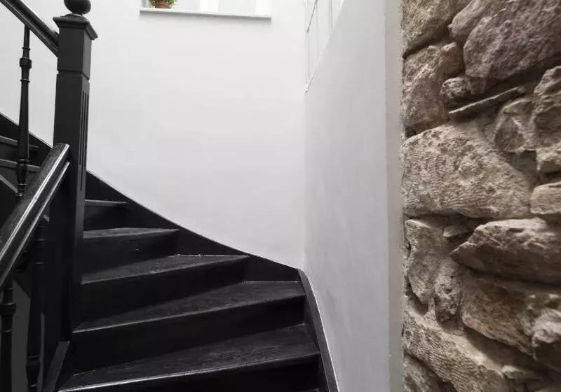 هتل Plaka Arch Suites