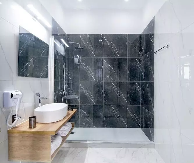هتل Plaka Arch Suites