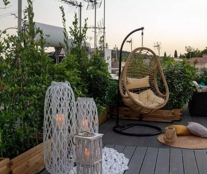 هتل Plaka Arch Suites