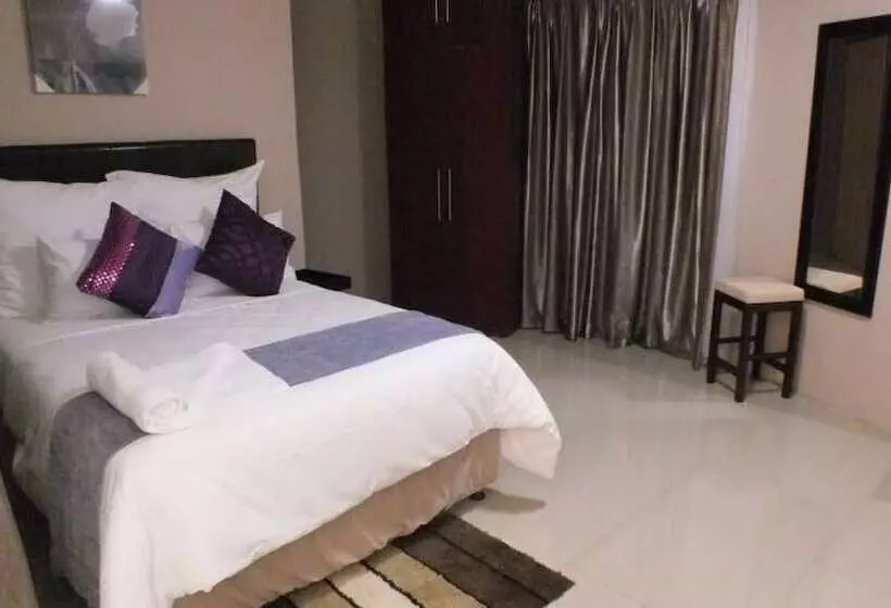 هتل Qabula Safari Lodge