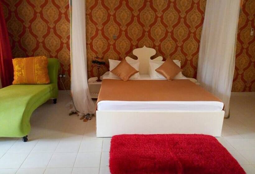 هتل The Cradle Tented Camp