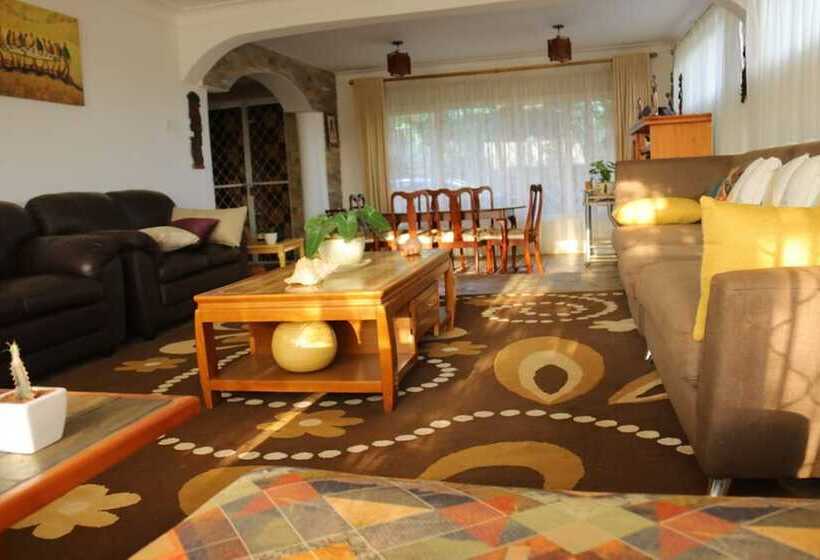 هتل The Shoebill Nest