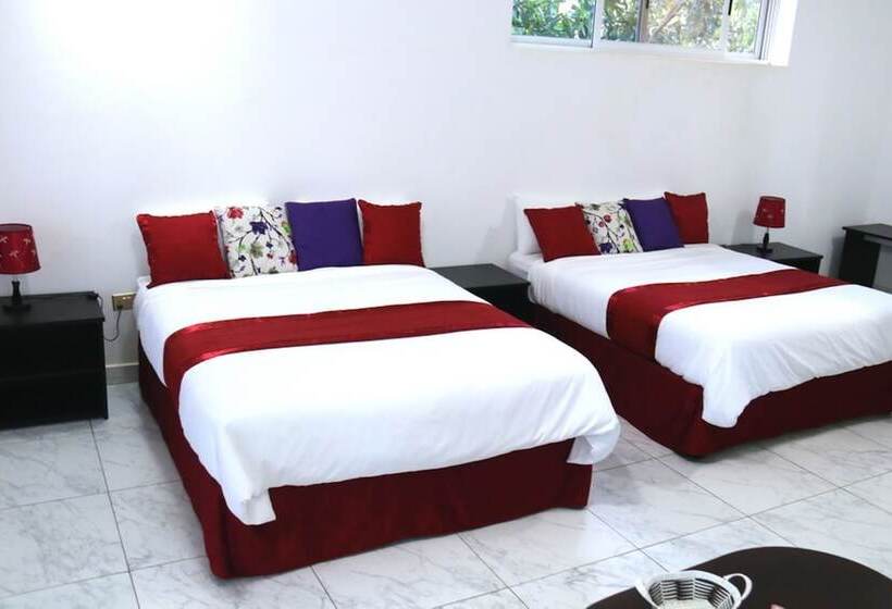 هتل The Shoebill Nest