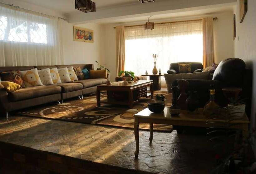 هتل The Shoebill Nest