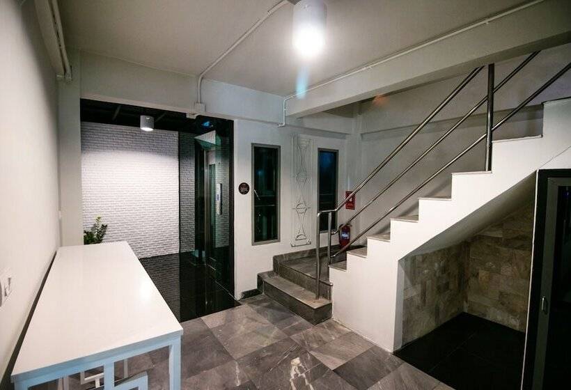 פנסיון Fine Bed