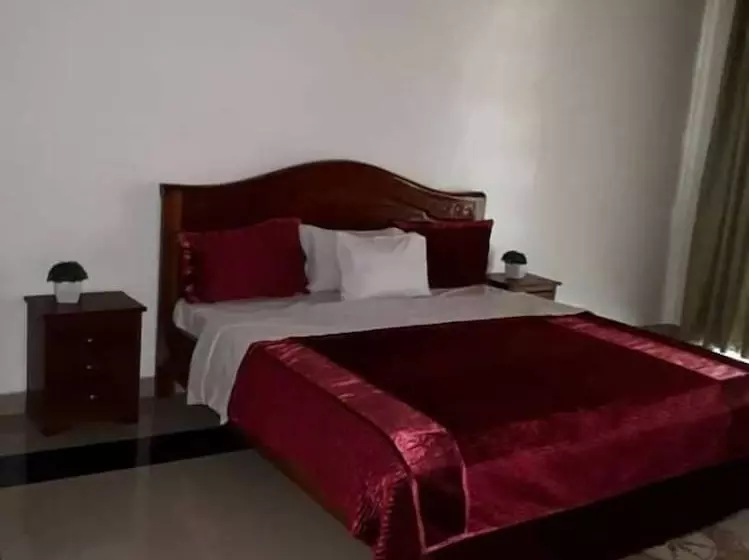 پانسیون Lion Motel