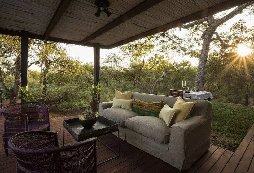 ホテル Moya Safari Lodge & Villa