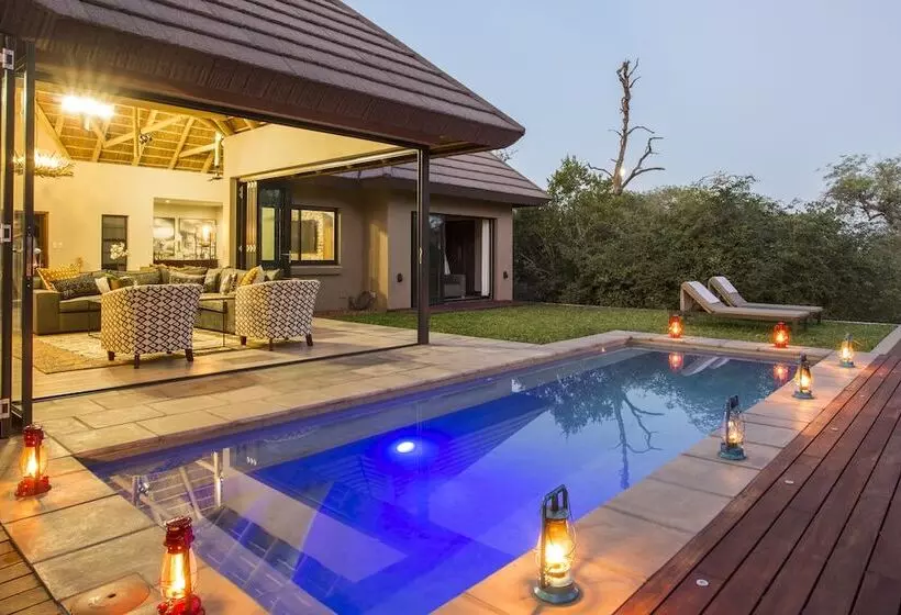 ホテル Moya Safari Lodge & Villa