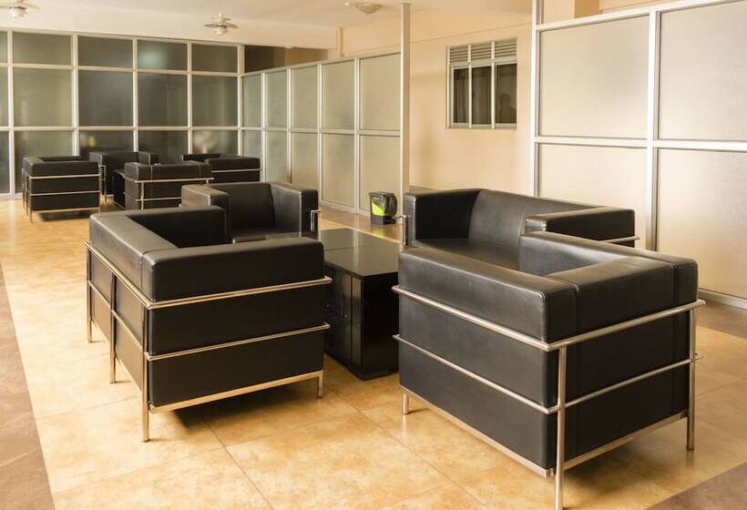 Là Ponye Hotel Apartment