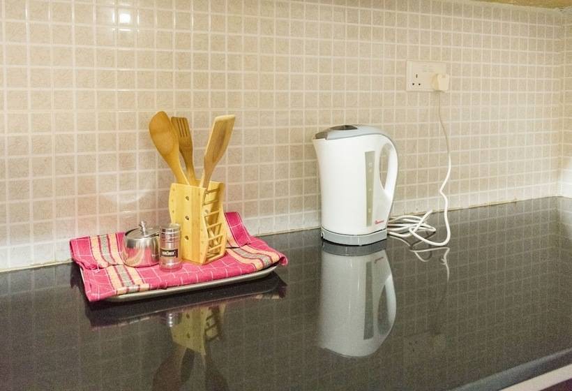 Là Ponye Hotel Apartment