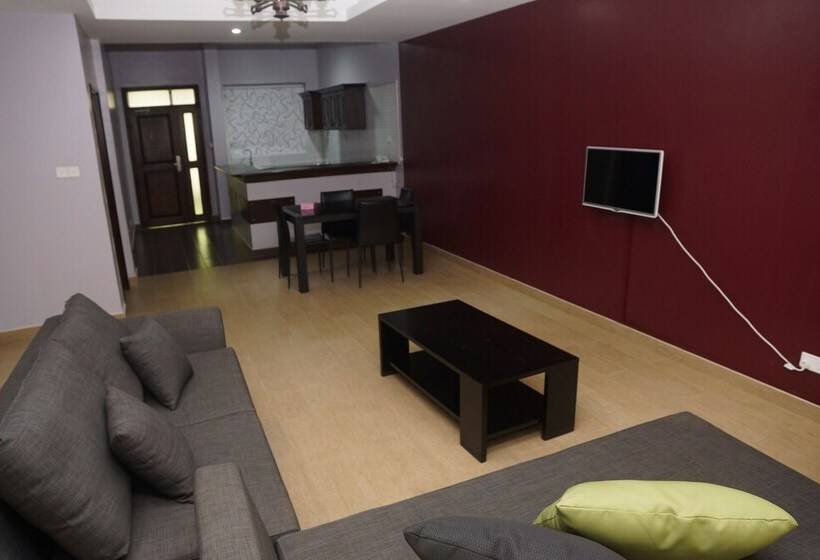 Là Ponye Hotel Apartment