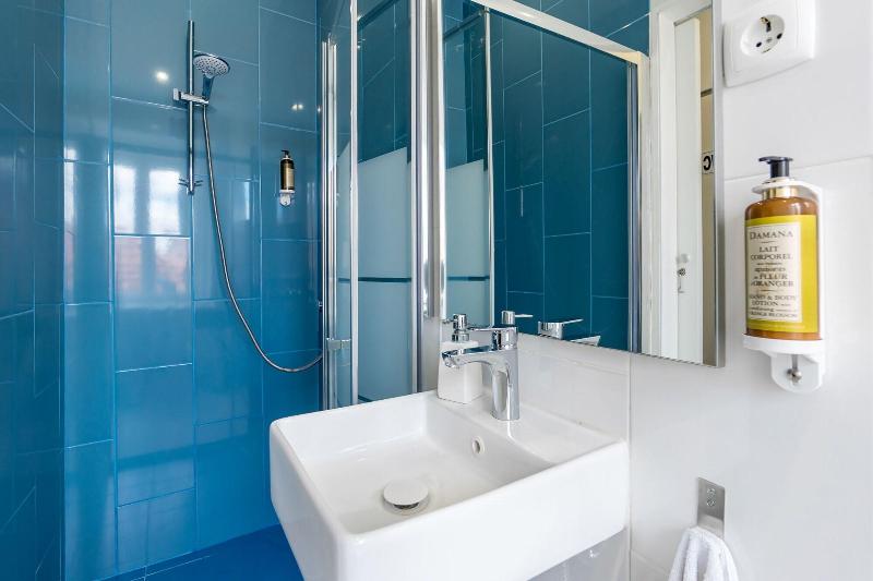 پانسیون The Color Hostel