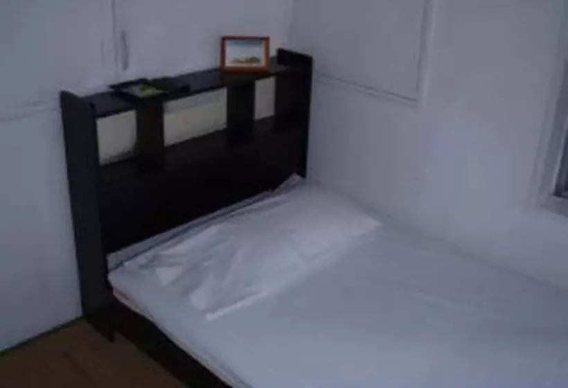 پانسیون Yado Street