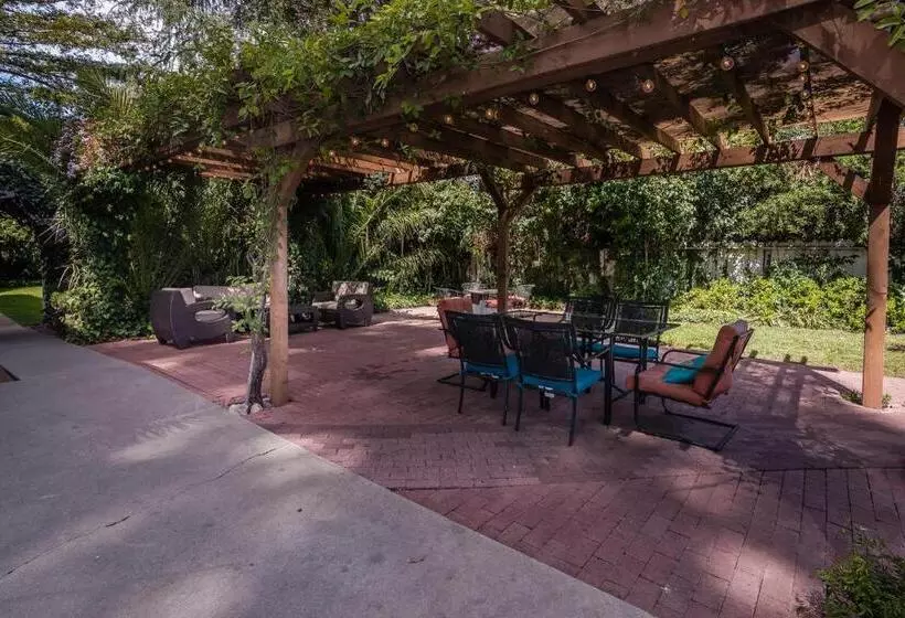 住宿加早餐  Kaleidoscope Inn & Gardens