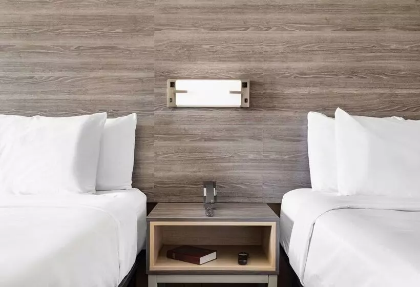 Отель Baymont By Wyndham Commerce Ga Near Tanger Outlets Mall