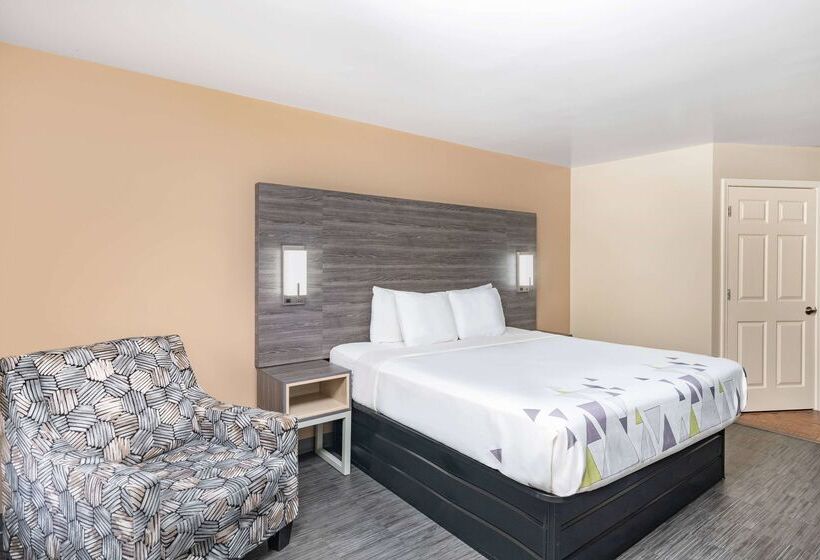 ホテル Baymont By Wyndham Commerce Ga Near Tanger Outlets Mall