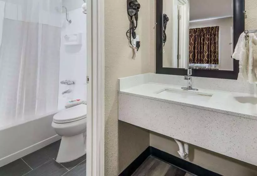 בית מלון כפרי Econo Lodge Waco North I35