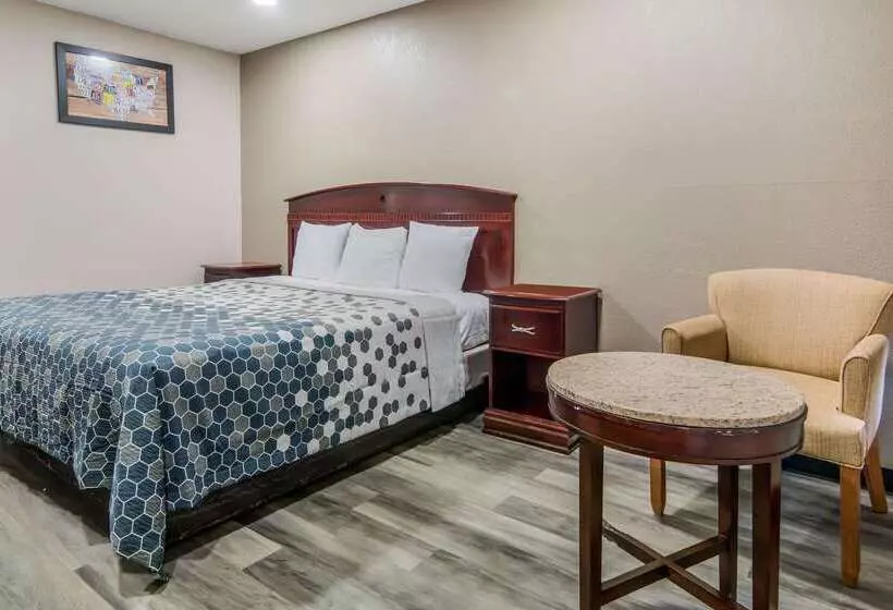 בית מלון כפרי Econo Lodge Waco North I35