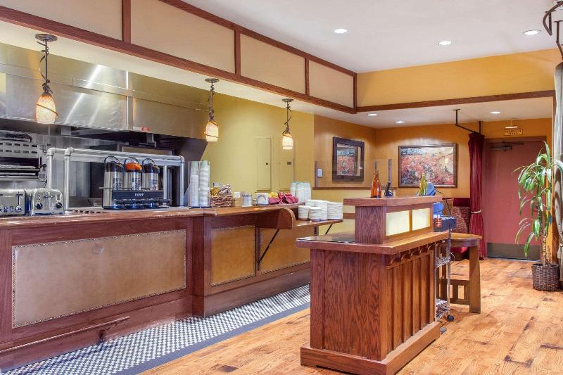 Inn Marin And Suites, Ascend Hotel Collection