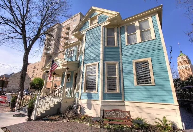 هتل Inn On The Riverwalk