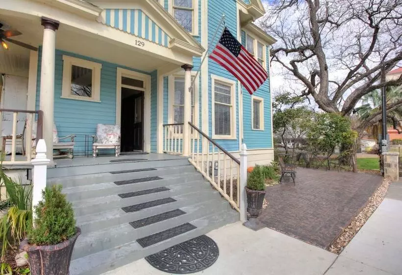 هتل Inn On The Riverwalk