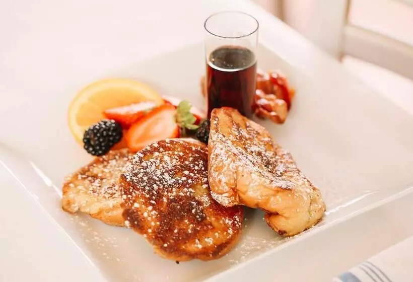 هتل Inn On The Riverwalk