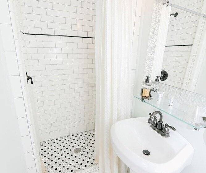 هتل Inn On The Riverwalk