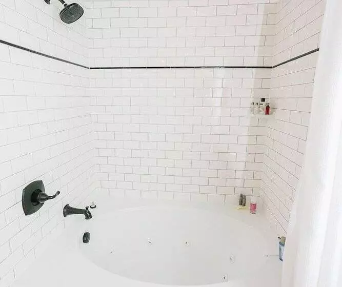 هتل Inn On The Riverwalk