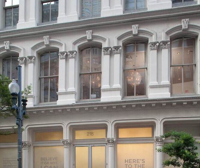 Hotel International House