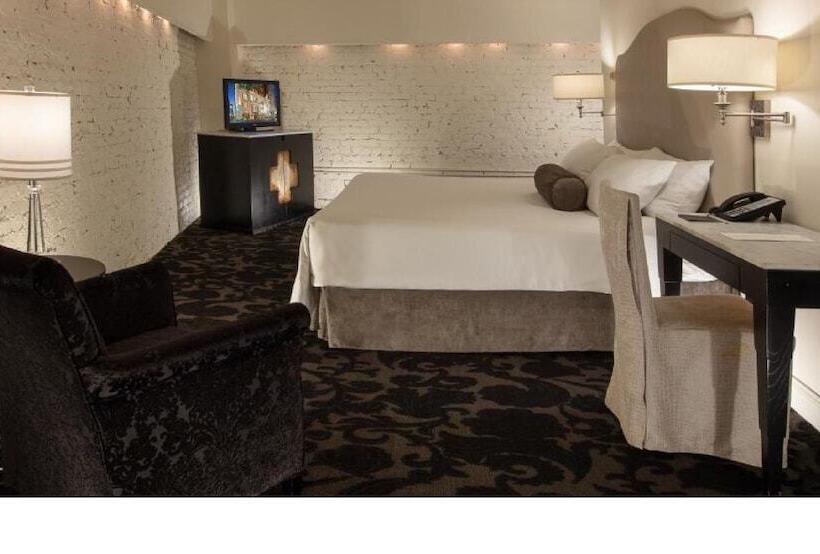 Hotel International House